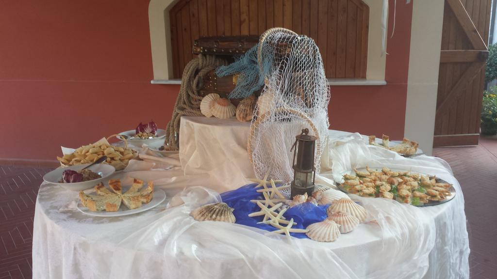 Hotel Le Rotonde Massaciuccoli Luaran gambar