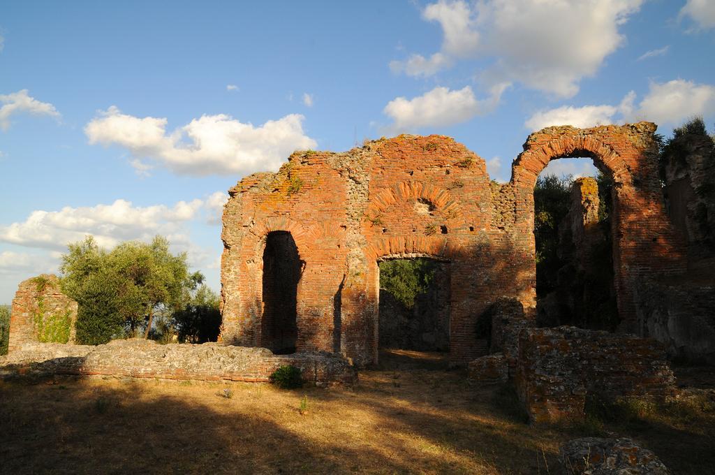 Hotel Le Rotonde Massaciuccoli Luaran gambar